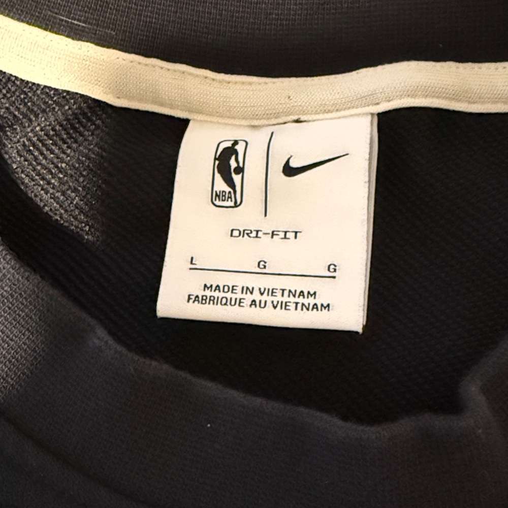 Nike NBA Brooklyn Nets Standard Issue Black Crewneck Sweatshirt Large L - Picture 6 of 7
